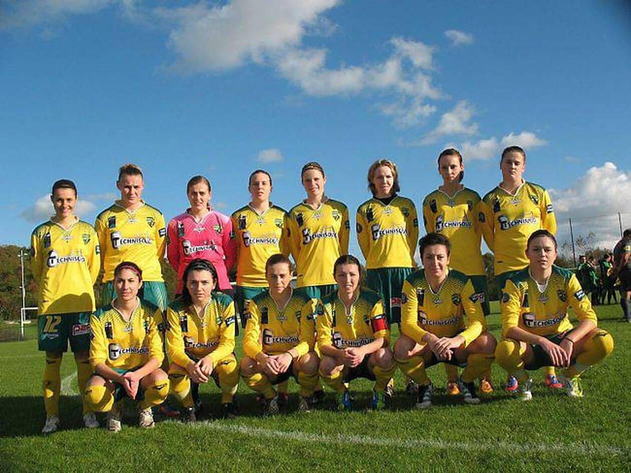 découvrez les initiatives passionnantes du partenariat pour le football féminin dans le maryland, promouvant l'égalité des sexes et soutenant les talents locaux. rejoignez-nous pour encourager le sport féminin et faire une différence dans la communauté!